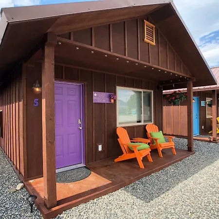 Emigrant Cabins